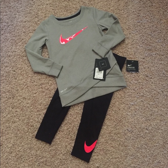 Nike Other - NWT NIKE 2T Girls Sweatshirt/Leggings Set 🖤
